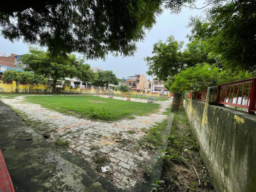 Shree Balaji Homestay Ayodhya Ngoại thất bức ảnh
