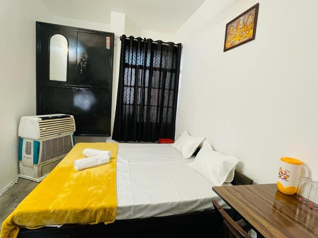 Shree Balaji Homestay Ayodhya Ngoại thất bức ảnh