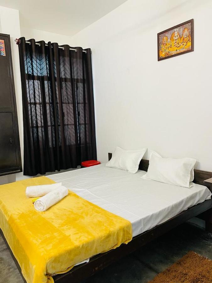 Shree Balaji Homestay Ayodhya Ngoại thất bức ảnh