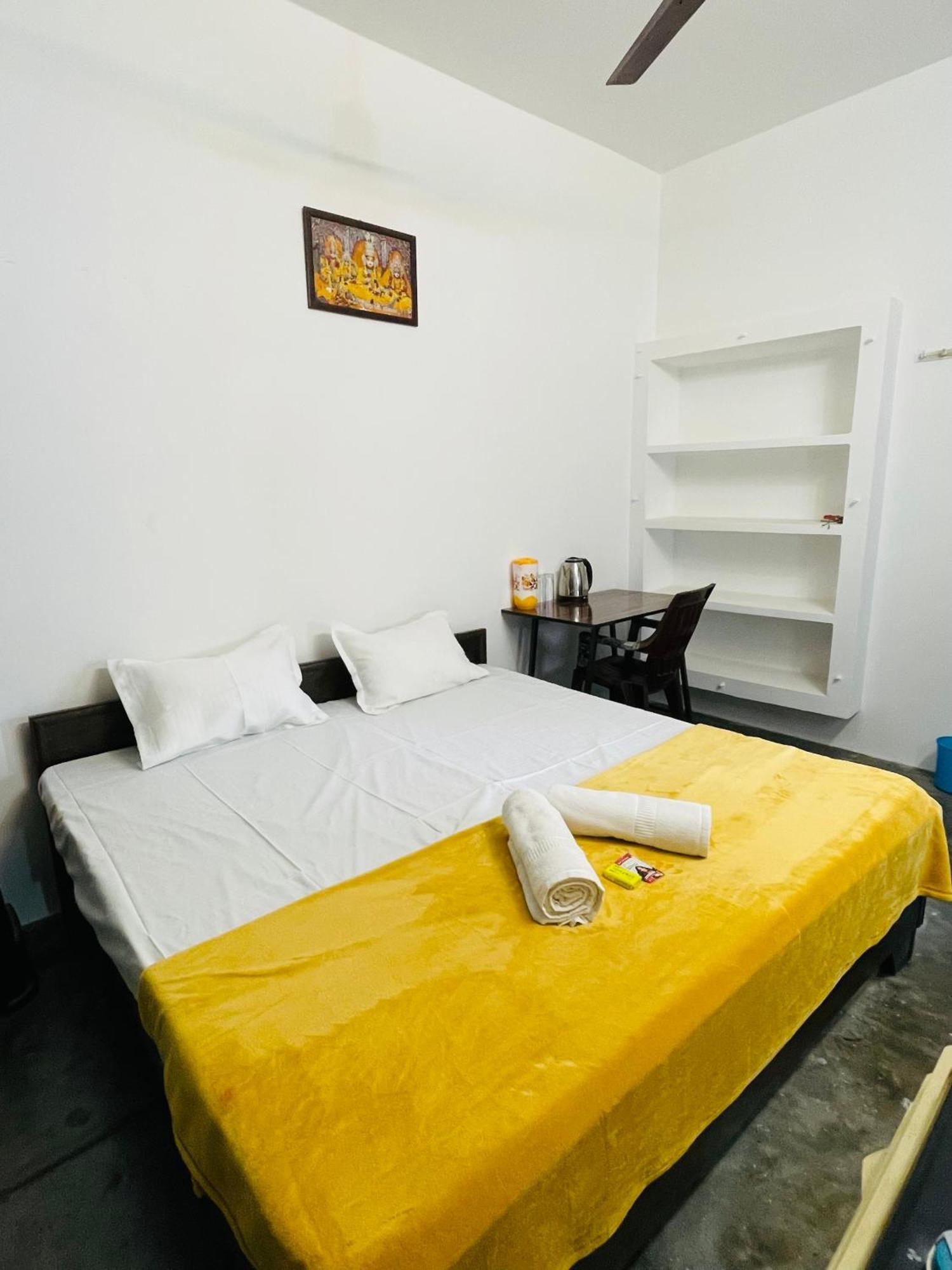 Shree Balaji Homestay Ayodhya Ngoại thất bức ảnh
