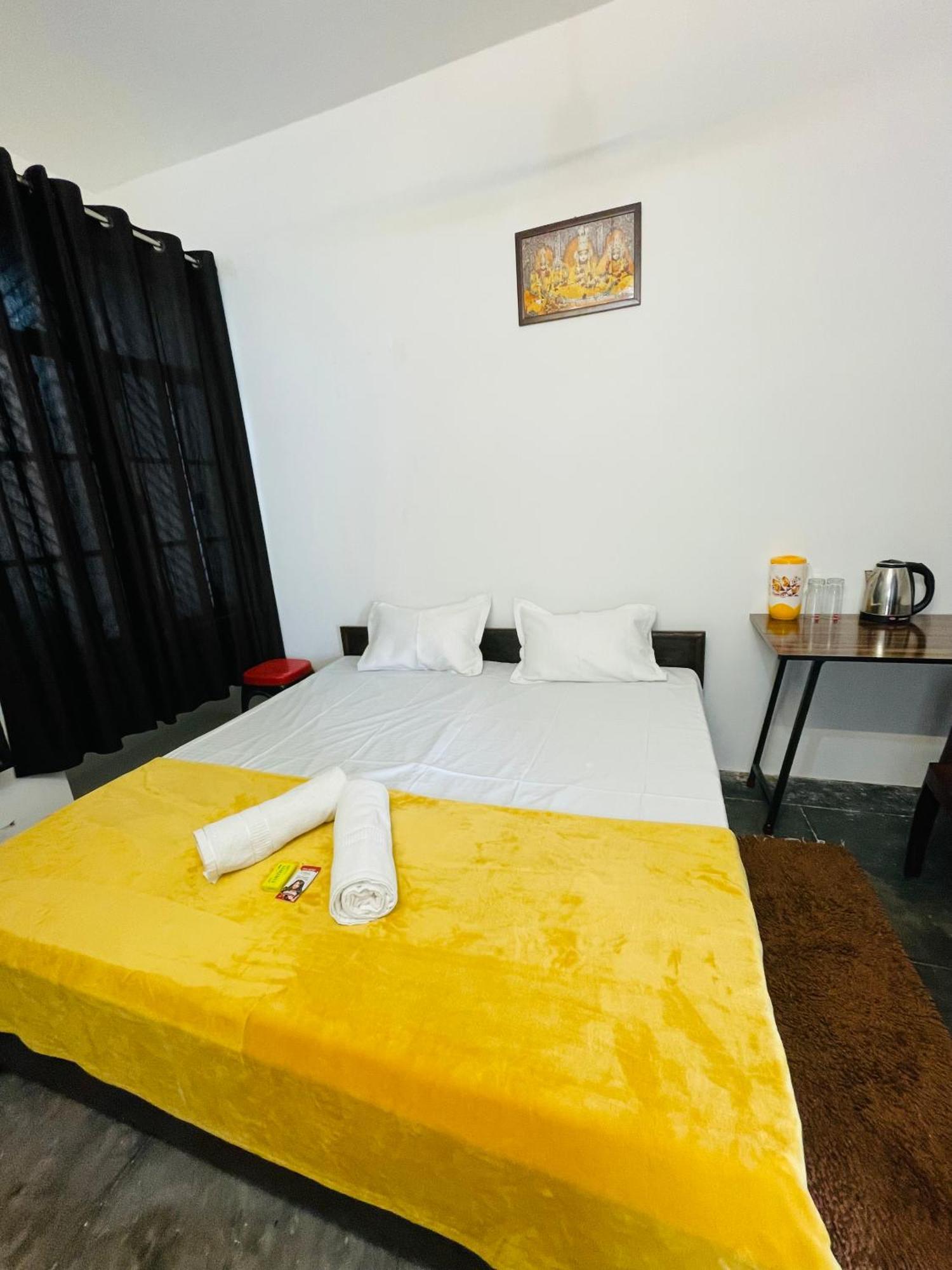 Shree Balaji Homestay Ayodhya Ngoại thất bức ảnh